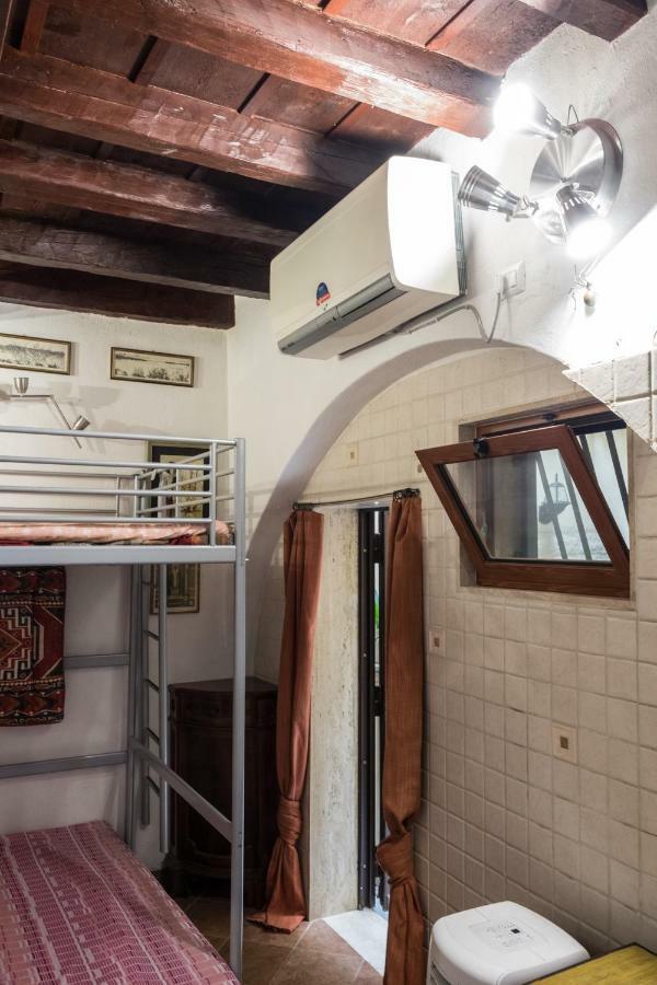 Nicolaiano House - Scardicchio Maisons Bari Habitación foto